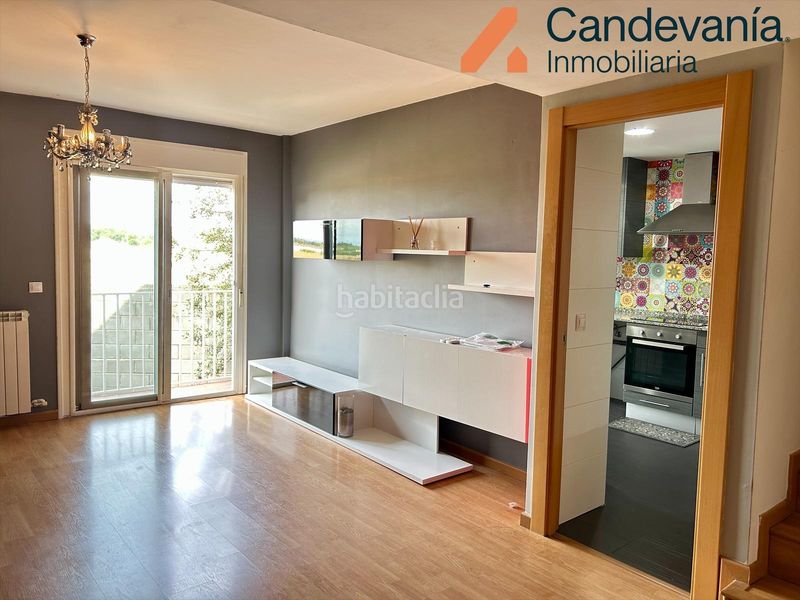 Foto f3da7721-4e0d-4367-b6bb-40554fe3e42a. Casa adossada amb calefacció aparcament a Zuera
