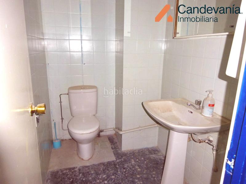 Foto d4884b1f-a075-4659-a705-91d212597f32. Geschäftsraum in Zuera