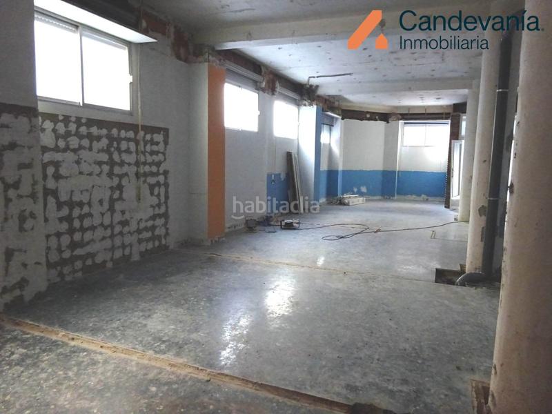 Foto f61f7a4f-2bda-4bc2-94a8-6b40b0566de3. Geschäftsraum in Zuera