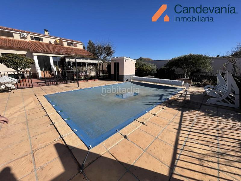 Foto 236bd027-e65d-461e-9ef5-4b2febb86ec8. Chalet con riscaldamento parcheggio piscina in San Mateo de Gállego