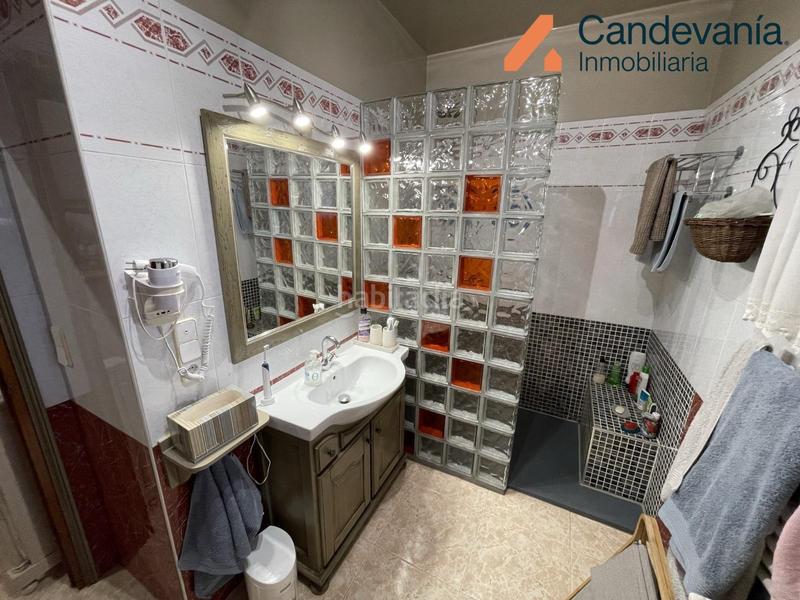 Foto 75bca864-e436-408d-bafd-7d5e08985858. Chalet con riscaldamento parcheggio piscina in San Mateo de Gállego