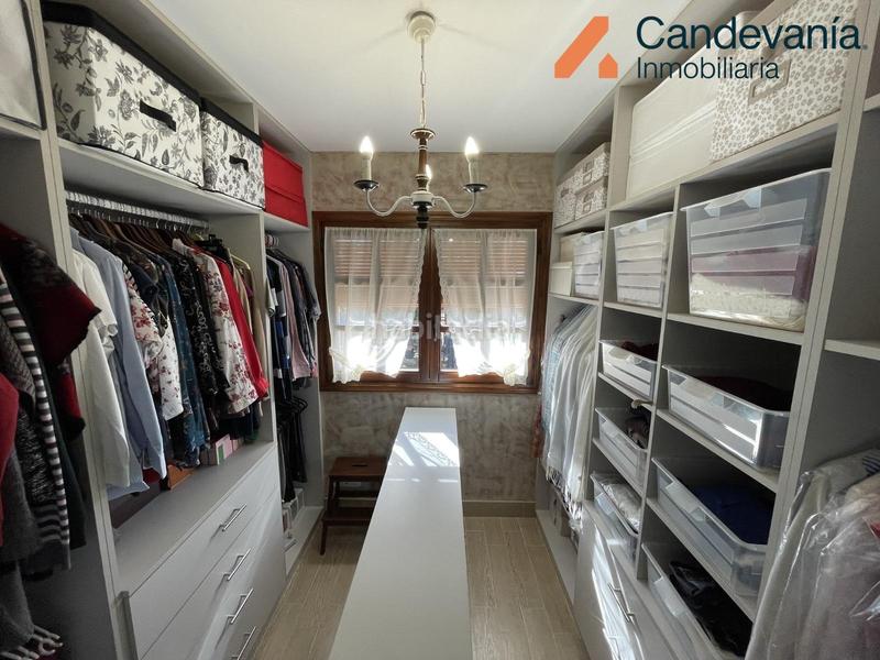 Foto 80de4ba3-cfa7-4032-9641-9d540d428da6. Chalet con riscaldamento parcheggio piscina in San Mateo de Gállego