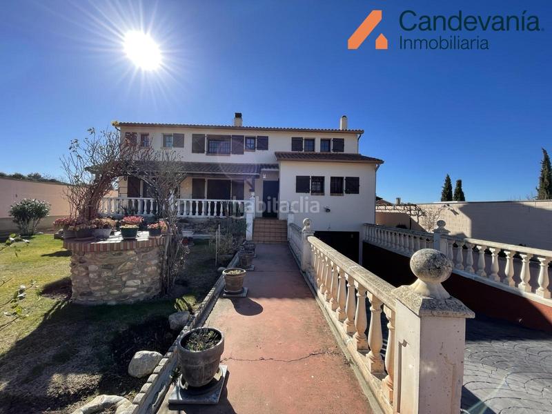 Foto 96772b37-6382-4524-a439-00f89a9b3f3a. Chalet con riscaldamento parcheggio piscina in San Mateo de Gállego