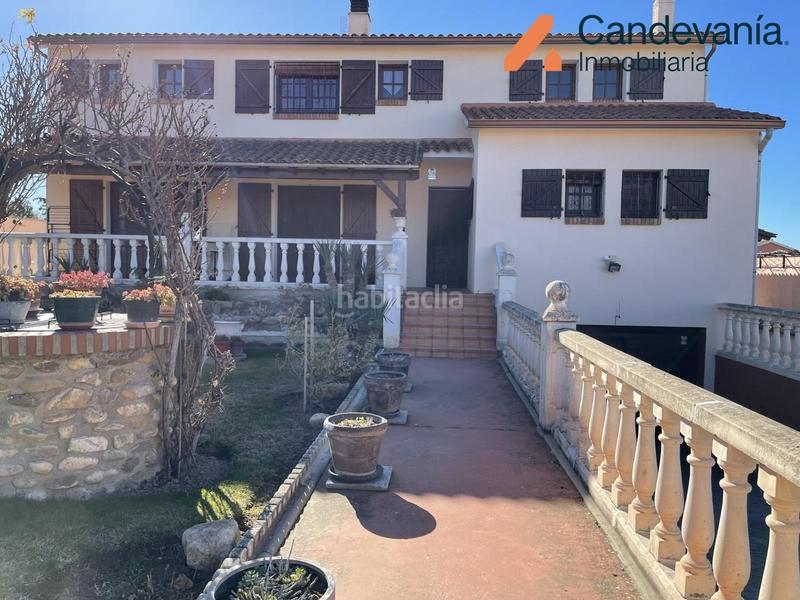 Foto a0507d6e-0f05-44da-b233-ab77ef31e710. Chalet con riscaldamento parcheggio piscina in San Mateo de Gállego