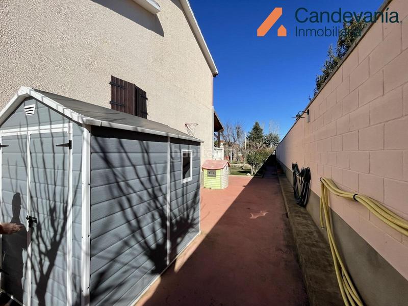 Foto a1a7cb4a-b393-493a-af6a-0974b610bb2b. Chalet con riscaldamento parcheggio piscina in San Mateo de Gállego