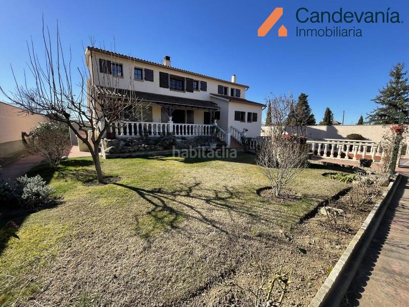 Foto b65f74a8-6d48-4a7b-adc9-6037f95fcc3b. Chalet con riscaldamento parcheggio piscina in San Mateo de Gállego