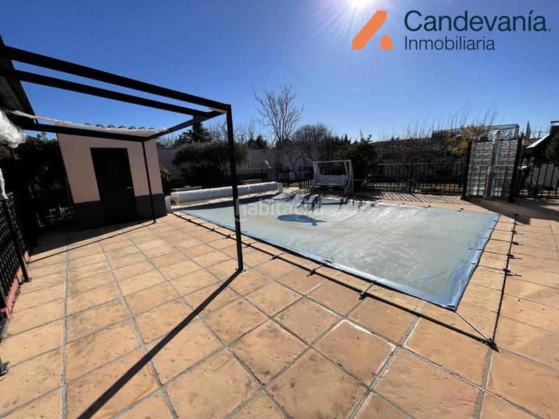 Foto da6bed47-f0ad-4471-acaa-fa7fd056dd71. Chalet con riscaldamento parcheggio piscina in San Mateo de Gállego