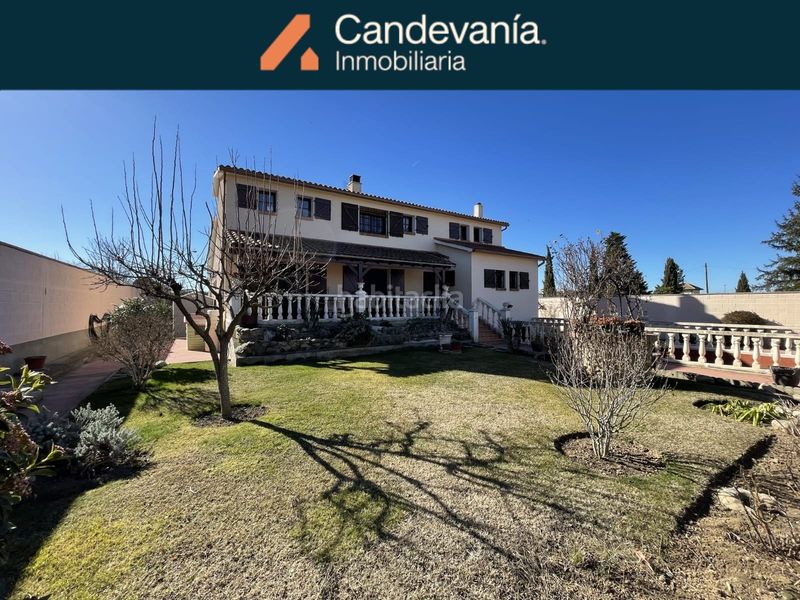 Foto 3b7f6d13-ce8f-44ee-b996-4e655f999865. Xalet amb calefacció aparcament piscina a San Mateo de Gállego