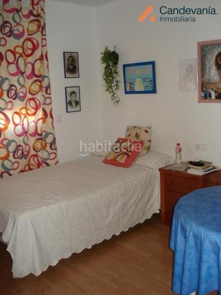 Foto ecac9623-f2ce-44b7-8875-b91e1f36f7ed. Casa adossada a Zuera