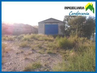 Nau industrial a Zuera. Vendo o alquilo solar urbano en zuera con nave de 125 m² constru