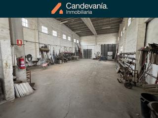 Rent Industrial building in Zuera
