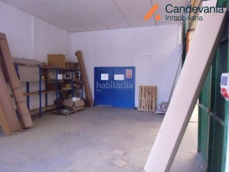 Foto 49cba789-e98b-4c19-abbb-289c169c619b. Nave industrial gran recinto cerrado con varias naves industriales , situadas en calle principal del polígono el campillo de 9.932 m² de p en Zuera
