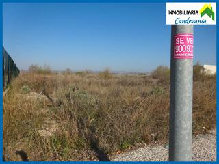 Solar industrial a San Mateo de Gállego. Se vende terreno industrial situado en el polígono rio gállego e