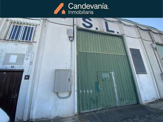 Industrial building in Villanueva de Gállego