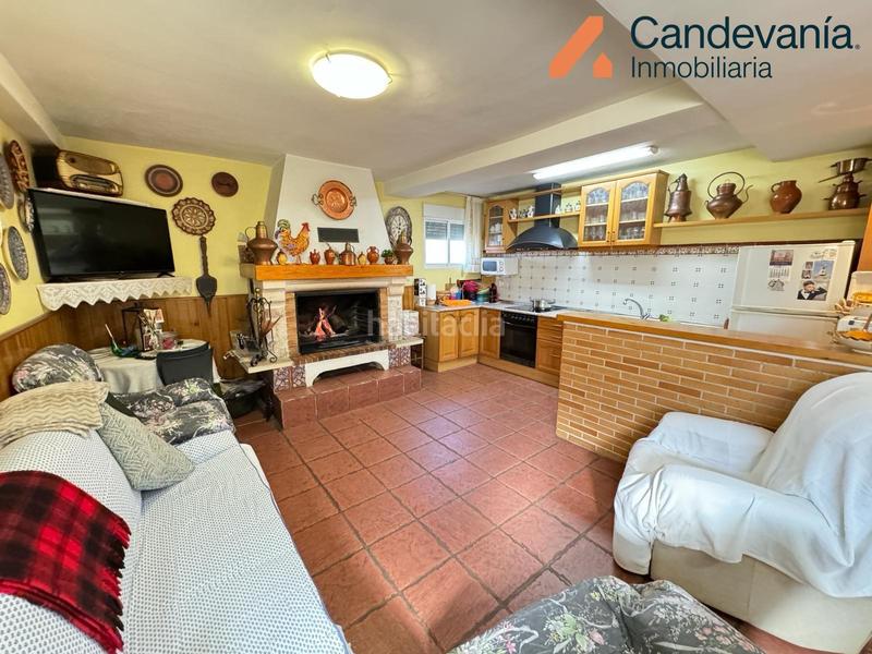 Foto 49a2db6c-bcf0-46cc-9130-e0323d2405b6. Chalet mit kamin in Gurrea de Gállego