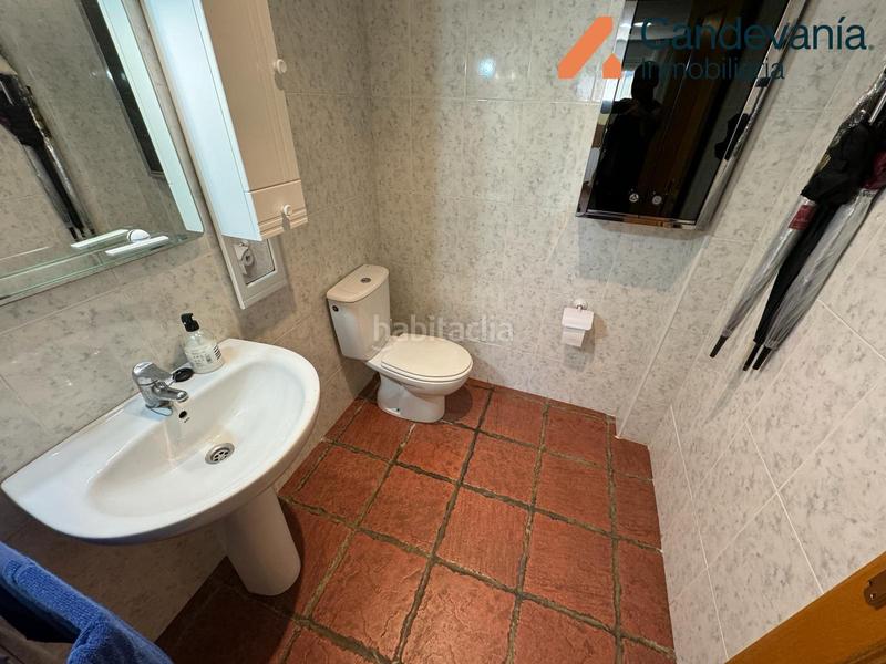 Foto ac2518e4-5022-4885-911c-0275ffb67b88. Chalet con camino in Gurrea de Gállego
