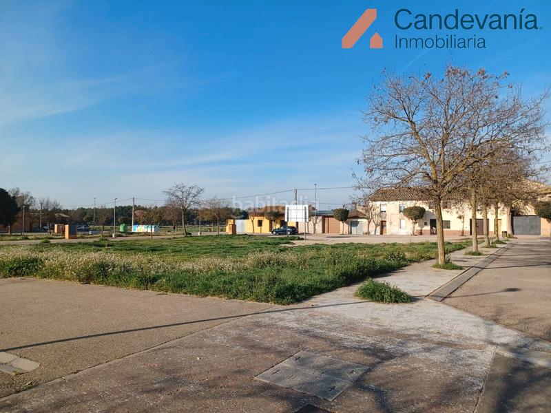 Foto 348f4d7c-04fa-48ab-999b-72aca2e178b0. Terreny residencial a Almudévar