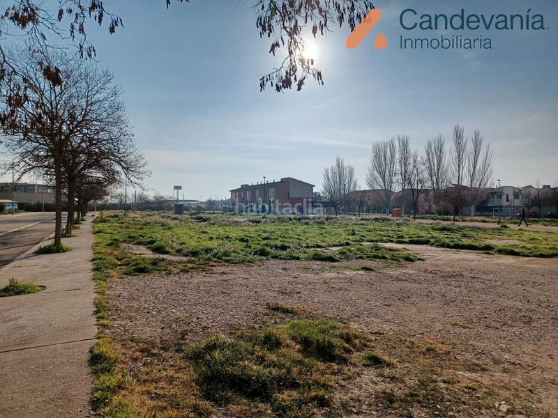 Foto d8eec2c2-8622-4ee8-bd58-d8dcc2a49bbc. Terreny residencial a Almudévar