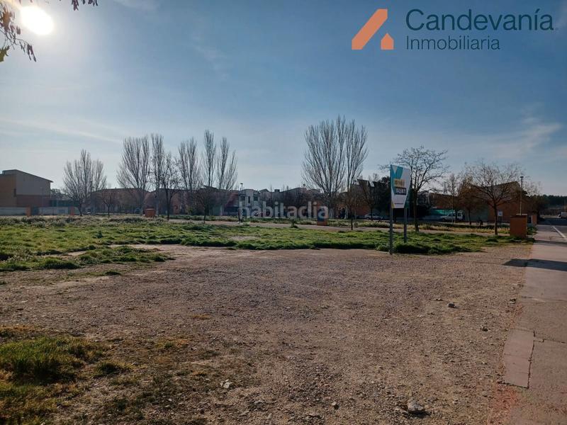 Foto e2e11cb7-eeb2-4743-8d83-ccaa91f00c1e. Terreny residencial a Almudévar