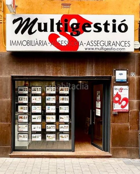 Foto e6a4378a-69e8-4533-8377-0978c74d0379. Edificio venta de edificio en c mayor , primerisima linia comercial! inversion segura ! en Palamós
