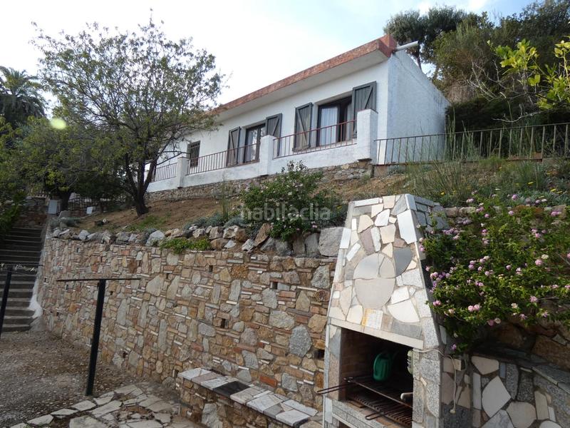 Foto 0ea7caed-b917-4665-b868-3b9b32ba573e. Chalet 3 casas independientes con vistas al mar, en parcela de 1.200 m2, para vivir o alquilar, 9h en Calonge