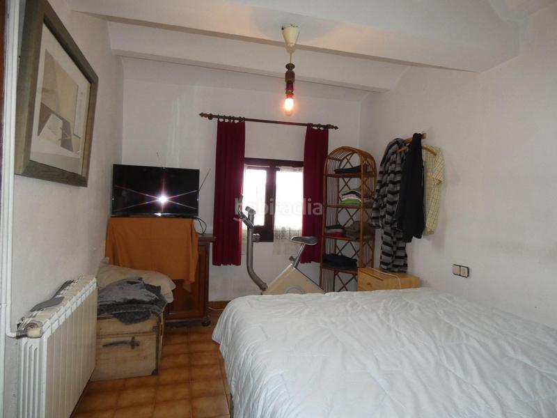 Foto 522b3d33-49a8-470d-af4f-89ffab0bb09b. Chalet 3 casas independientes con vistas al mar, en parcela de 1.200 m2, para vivir o alquilar, 9h en Calonge