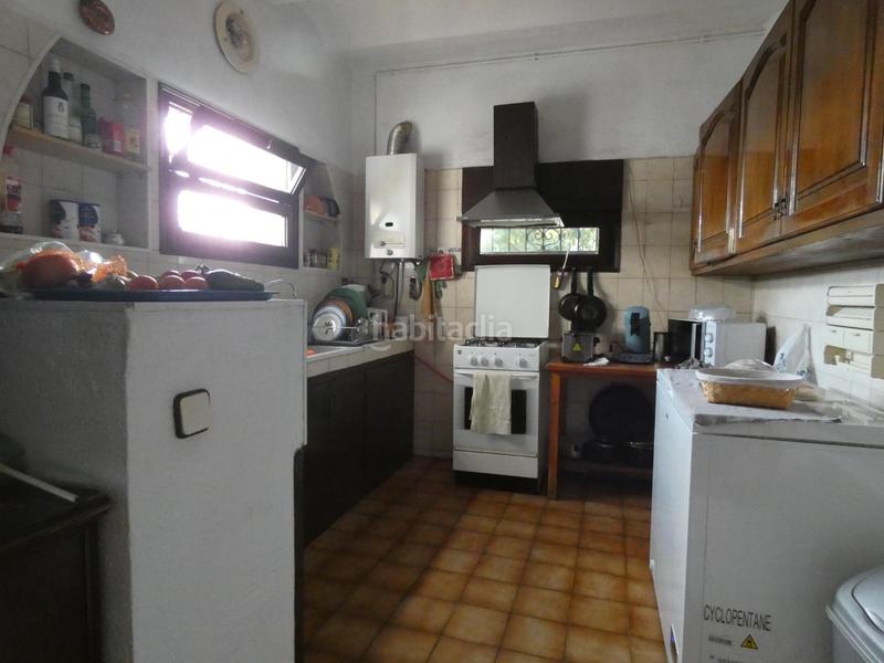 Foto c8fde7c0-3cb4-484b-a9ae-4e7fcaa18d69. Chalet 3 casas independientes con vistas al mar, en parcela de 1.200 m2, para vivir o alquilar, 9h en Calonge