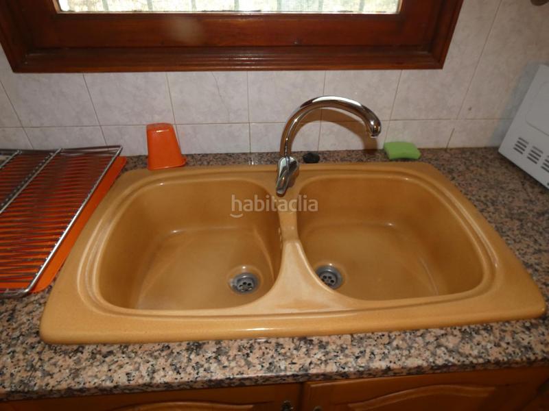 Foto efc71e33-abc9-4e34-8679-a5ad81dbe238. Chalet 3 casas independientes con vistas al mar, en parcela de 1.200 m2, para vivir o alquilar, 9h en Calonge