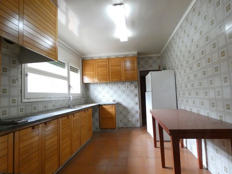 Foto 3b3f49a4-8c59-42b0-829e-0391c60aabe8. Casa amb calefacció aparcament a Vall-llobrega