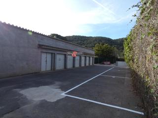 Lloguer Aparcament cotxe  Carrer besalú. Calonge alquiler parkigns. remolques, barcos, autocaravanas y fu