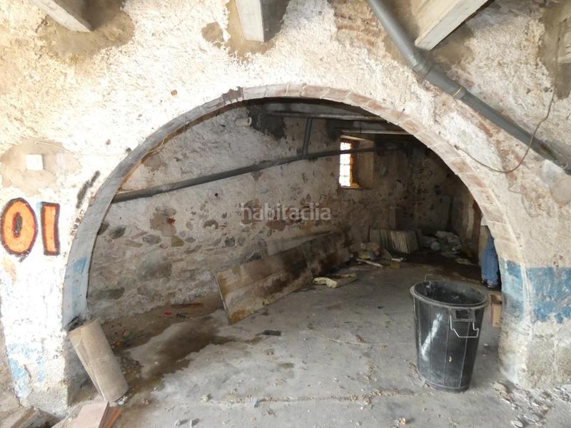 Foto 89d29871-ca23-4997-9347-689a8f758ad3. Masía casa de piedra para restaurar con garaje y patio en pleno centro del pueblo en Calonge