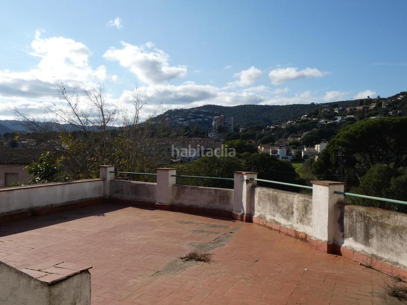 Foto da1407d9-ffa9-40b7-94db-9df333fb83fe. Masía casa de piedra para restaurar con garaje y patio en pleno centro del pueblo en Calonge