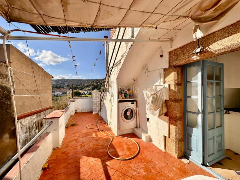 Foto e985f449-07ba-42d1-9c6f-42f3b488418d. Masía casa de piedra para restaurar con garaje y patio en pleno centro del pueblo en Calonge