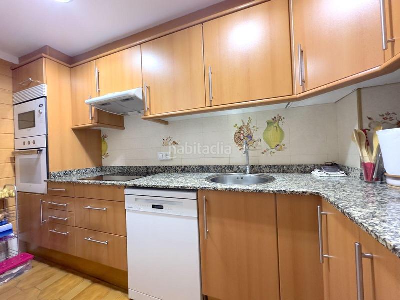 Foto e71088c5-6e59-4a50-b1d5-b5137e8698cb. Dúplex  con ascensor a 3 linia de mar con parquing y trastero incluidos en Palamós