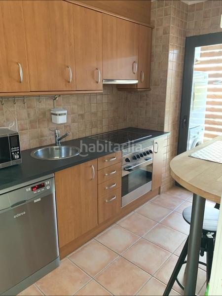Foto 74ce4bd2-8909-464a-ad22-3f97f630d542. Piso  céntrico con ascensor, parquing, jardín y piscina comunitaria en Calonge