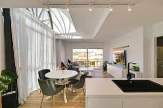 Penthouse in Avinguda Catalunya. Palamós espacioso ático dúplex de 4 habit. con parquing. zona av