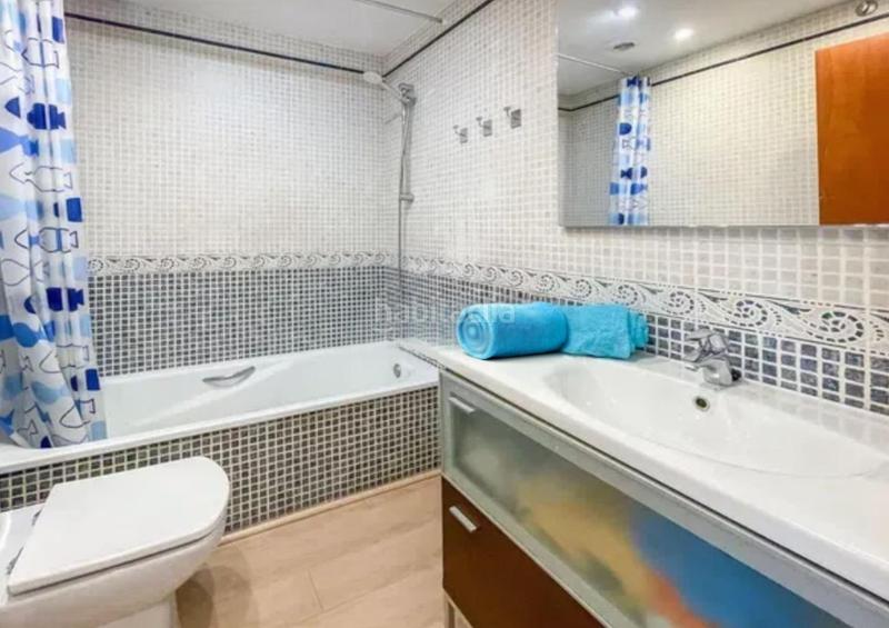 Foto e2683afb-fe66-45d0-872d-87c8e51c29b8. Apartamento fabuloso apartamento a pocos metros del mercado municipal con ascensor en Palamós