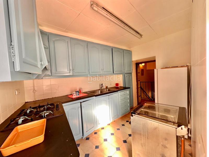 Foto 296f892a-9d55-4943-b69f-d1d94dd75bf8. Masía casa de piedra para restaurar con garaje y patio en pleno centro del pueblo en Calonge