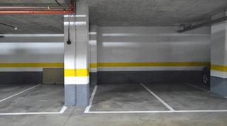 Location Parking voiture à Centre. Palamós se alquila plaza de parquing de 2x5,3 m, céntrico. cerca
