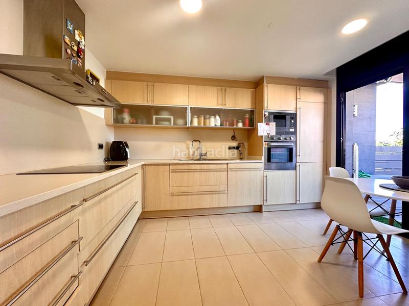 Foto ca394618-4bb1-4a1f-af5e-a6ac69956b41. Planta baja sant joan planta baja dúplex con patio de 30 m2 y parquing incluído en Palamós