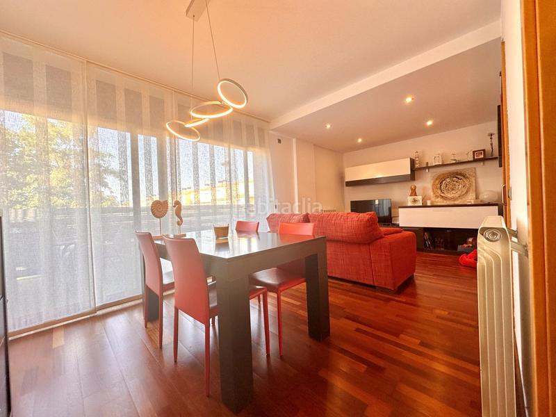 Foto e3ef53fd-6219-4355-82dd-d34f1e5dcc6c. Planta baja sant joan planta baja dúplex con patio de 30 m2 y parquing incluído en Palamós