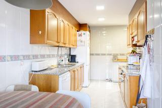 Duplex in Avinguda Catalunya. Palamós dúplex en avda. cataluña con gran garaje cerrado