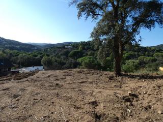 Terreno residencial en Mas Pere-Río de Oro. Calonge, urb. mas pere, parcela de 770 m2. con vistas a montaña,