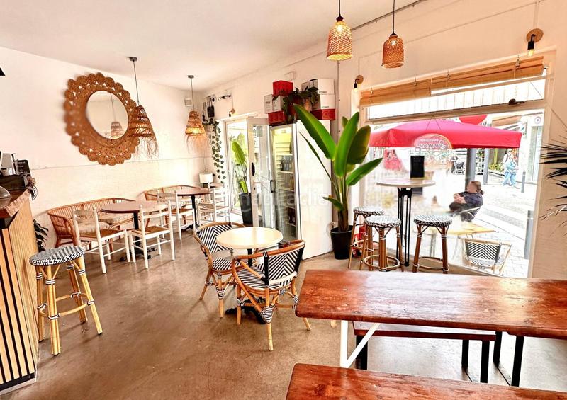 Foto 53216536-a1da-436e-b2f4-bd1808642991. Alquiler local comercial se traspasa barrestaurante en pleno centro y equipado en Palamós