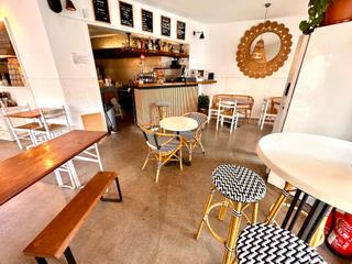 Pas-de-porte Local commercial à El Pedró. Palamós se traspasa barrestaurante en pleno centro y equipado