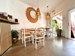 Pas-de-porte Local commercial à El Pedró. Palamós se traspasa barrestaurante en pleno centro y equipado