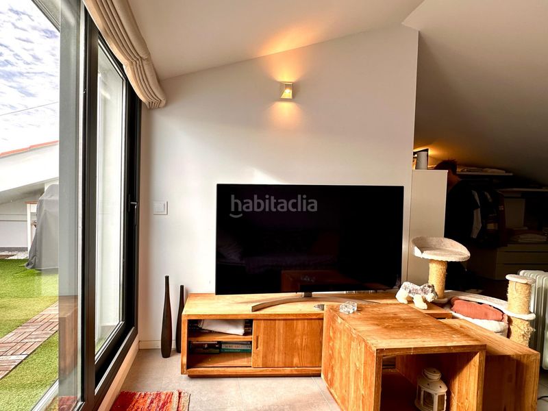 Foto 1dd69510-0649-49f6-8d89-ae9e6b525f7b. Àtic amb aparcament a Centre Palamós