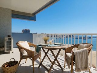 Pis a Platja Gran. Palamós piso a 1a línea de mar con terraza de 25 m2