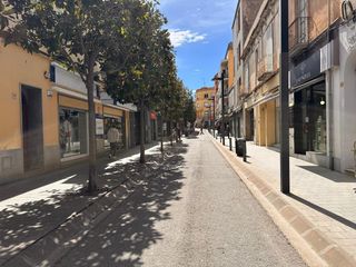 Geschäftsraum in Centre. Palamós local comercial céntrico de obra nueva con trastero de g