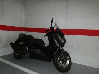 Location Parking voiture à Centre. Palamós  se alquila plaza de parking para 1 ó 2  motos, si una l